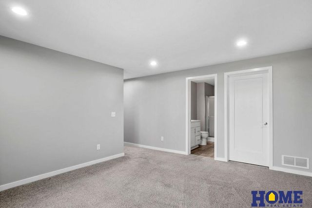1601 NW 51st Street, Lincoln, NE 68528