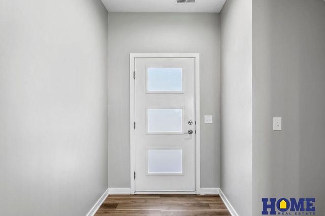 1601 NW 51st Street, Lincoln, NE 68528