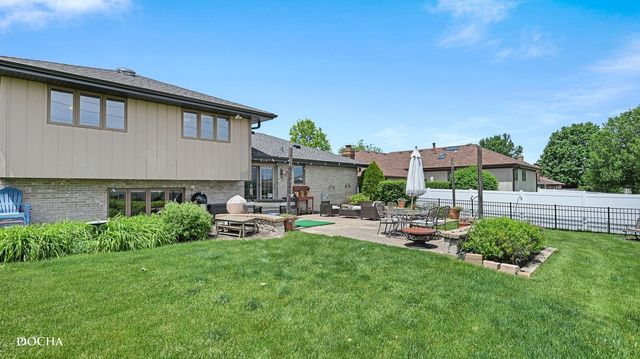 16149 Eagle Ridge Drive, Tinley Park, IL 60477
