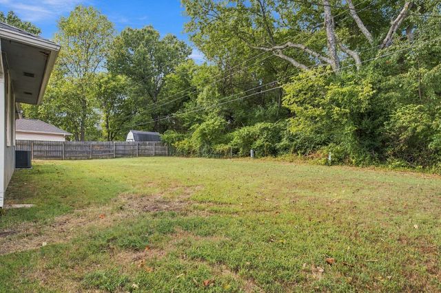 3423 W El Castile Street, Springfield, MO 65807