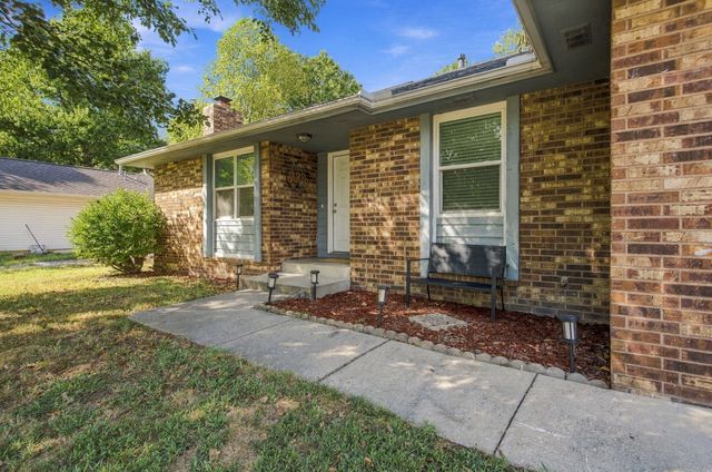 3423 W El Castile Street, Springfield, MO 65807