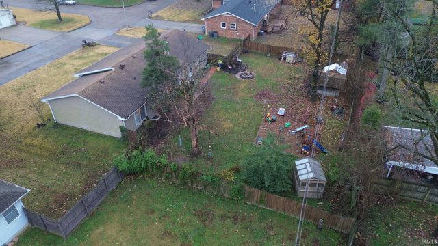 845 Park Plaza Drive, Evansville, IN 47715