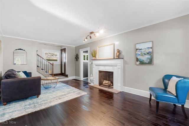 1922 12th Street, Cuyahoga Falls, OH 44223