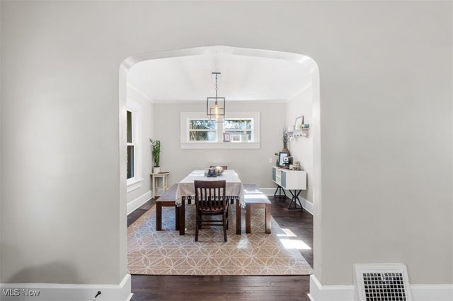 1922 12th Street, Cuyahoga Falls, OH 44223