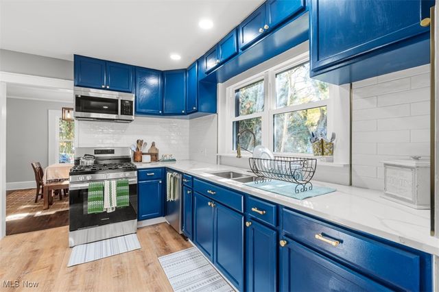 1922 12th Street, Cuyahoga Falls, OH 44223