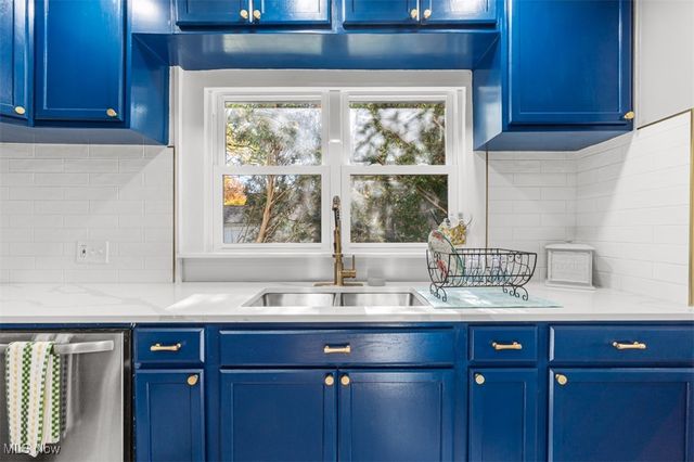 1922 12th Street, Cuyahoga Falls, OH 44223