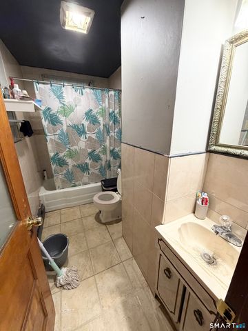 64 South Street, Waterbury, CT 06706