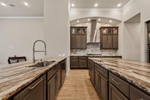 2407 Texas Orange Trail, Richmond, TX 77406