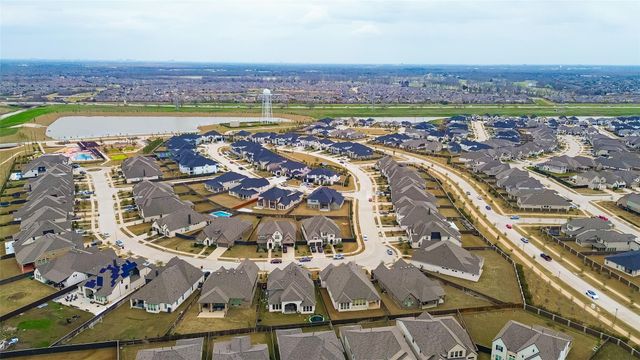 2407 Texas Orange Trail, Richmond, TX 77406