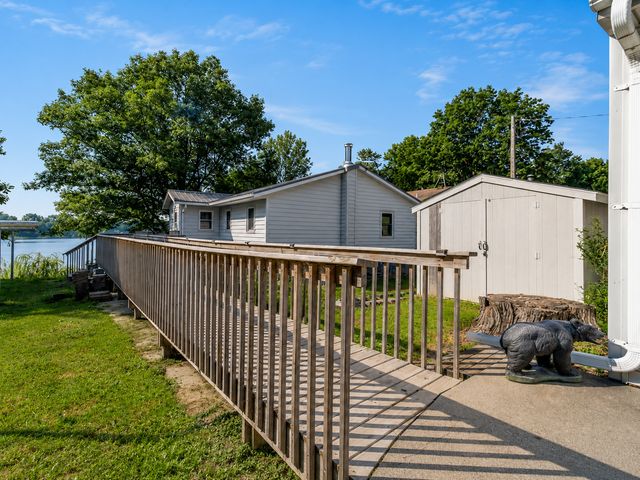 46167 Jefferson Lake Drive, Cleveland, MN 56017
