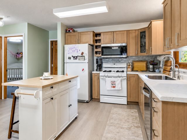 46167 Jefferson Lake Drive, Cleveland, MN 56017