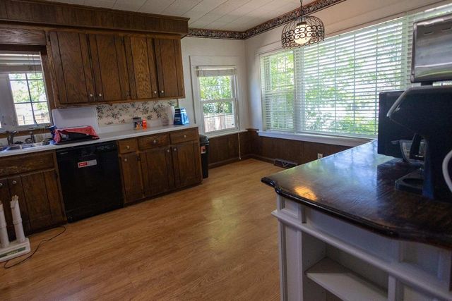 3926 WOOD Street, Erie, PA 16509