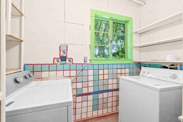 825 Myrta St, Kerrville, TX 78028