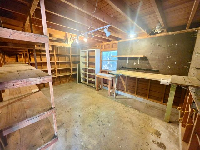 825 Myrta St, Kerrville, TX 78028