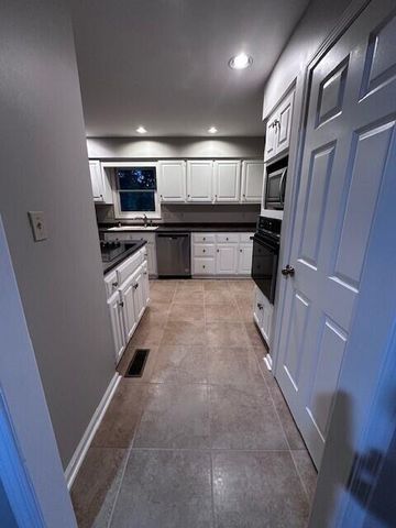 3507 Lakeside Court, Somerset, KY 42503