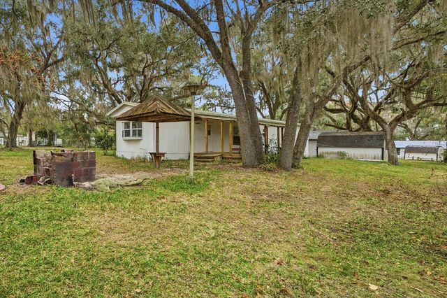 105 MAJOR LANE, Crescent City, FL 32112