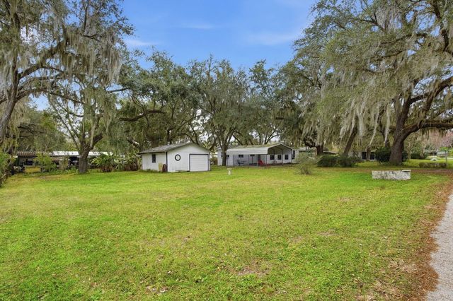 105 MAJOR LANE, Crescent City, FL 32112