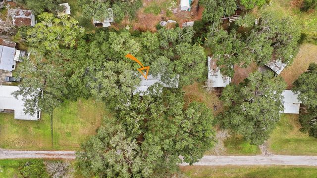 105 MAJOR LANE, Crescent City, FL 32112