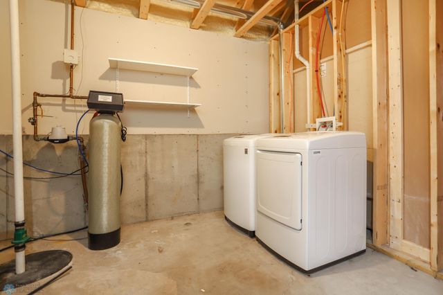 4507 Newport Lane, West Fargo, ND 58078