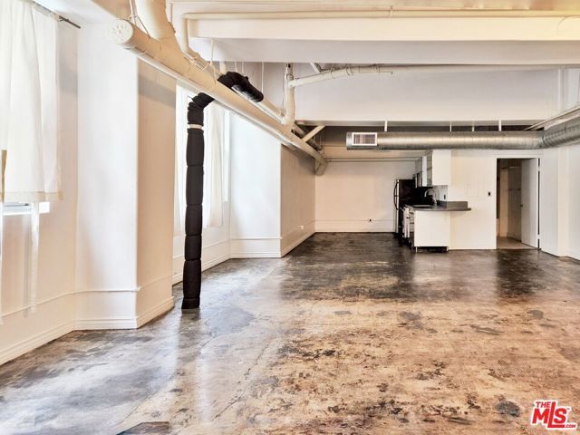 215 W 7th Street 201, Los Angeles, CA 90014