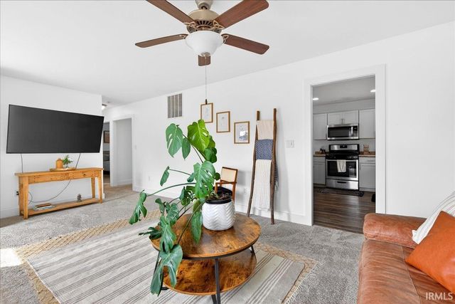 262 E Sunset Lane, West Lafayette, IN 47906