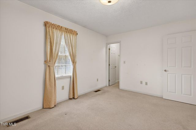 19451 Old Jonesboro Road, Abingdon, VA 24211