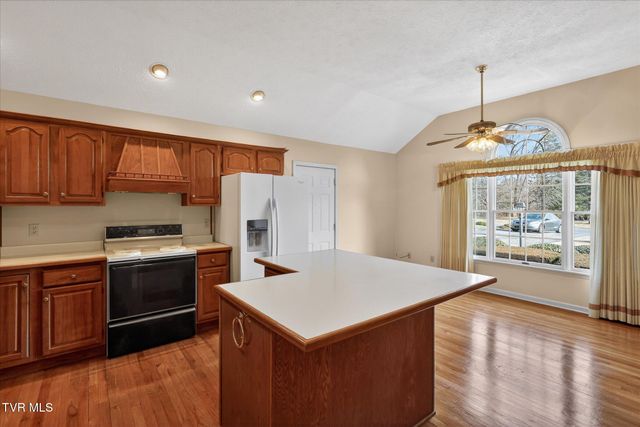 19451 Old Jonesboro Road, Abingdon, VA 24211