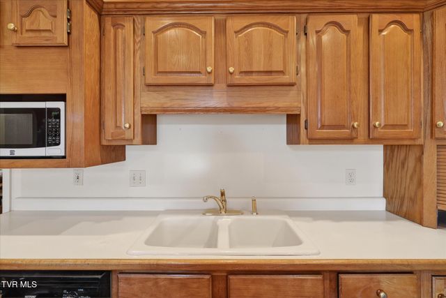 19451 Old Jonesboro Road, Abingdon, VA 24211