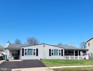 165 IDLEWILD ROAD, Levittown, PA 19057