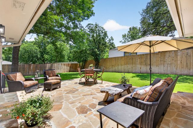 515 W Couts Street, Weatherford, TX 76086