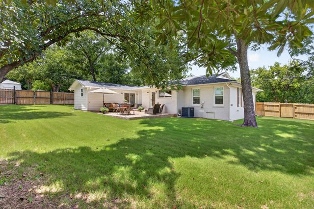 515 W Couts Street, Weatherford, TX 76086