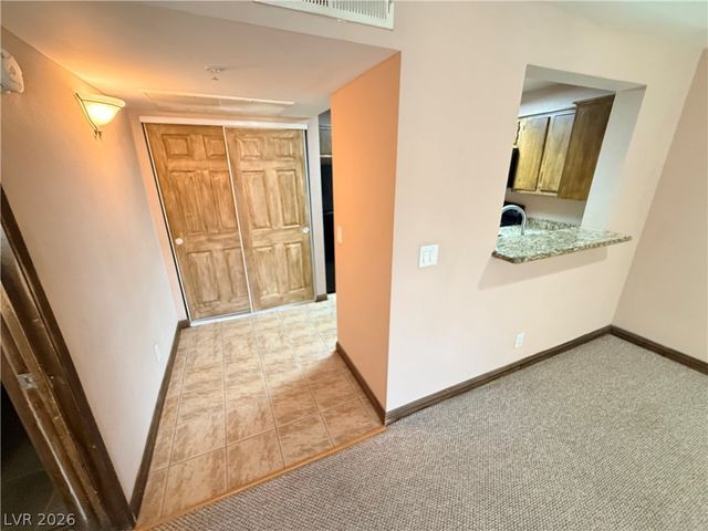 7730 Secret Shore Drive 202, Las Vegas, NV 89128