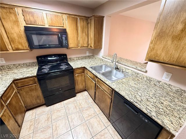 7730 Secret Shore Drive 202, Las Vegas, NV 89128