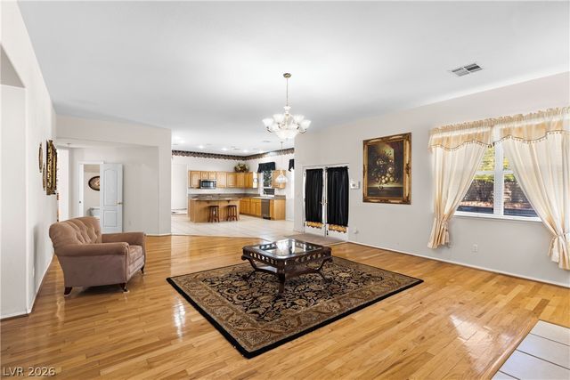 6860 Historic Legacy Court, Las Vegas, NV 89110