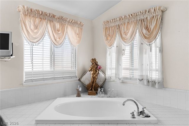 6860 Historic Legacy Court, Las Vegas, NV 89110