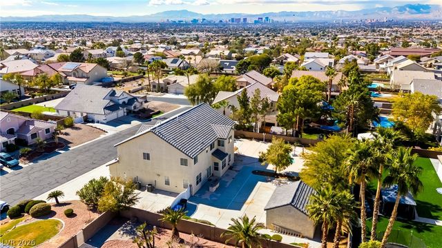 6860 Historic Legacy Court, Las Vegas, NV 89110