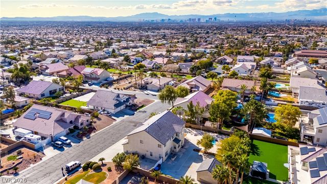 6860 Historic Legacy Court, Las Vegas, NV 89110