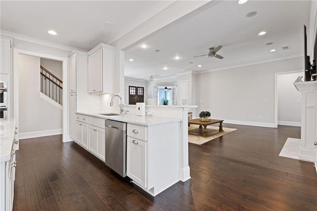1560 Tapestry Ridge, Lawrenceville, GA 30045