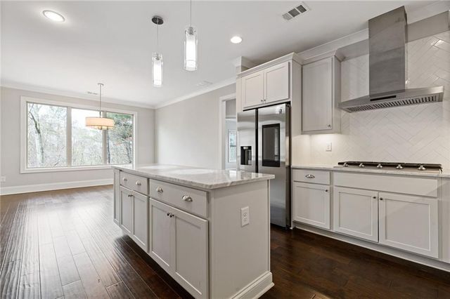 1560 Tapestry Ridge, Lawrenceville, GA 30045