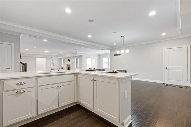 1560 Tapestry Ridge, Lawrenceville, GA 30045