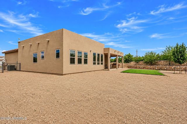 7561 Cubalaya Place, Las Cruces, NM 88007