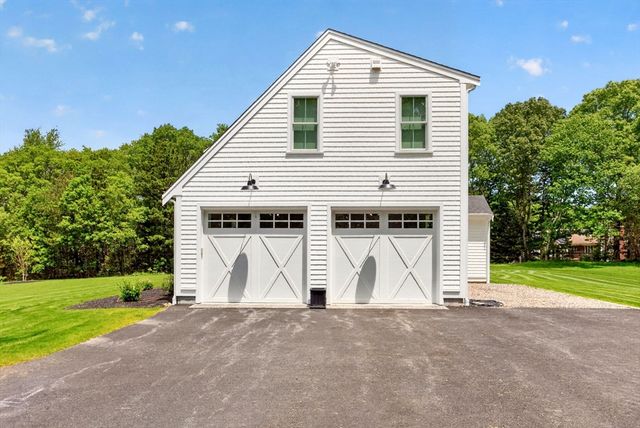 4 Gimme Circle, Sandwich, MA 02653