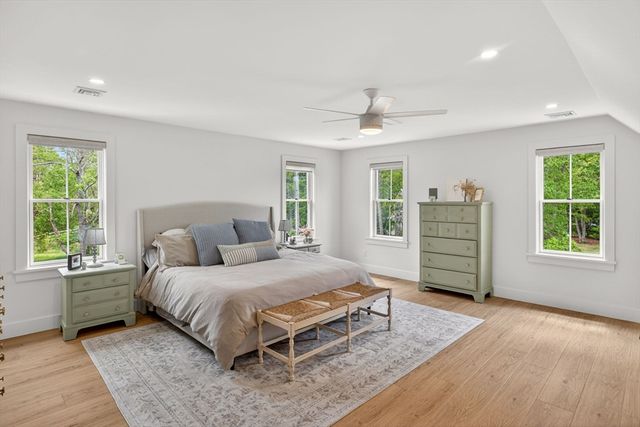 4 Gimme Circle, Sandwich, MA 02653
