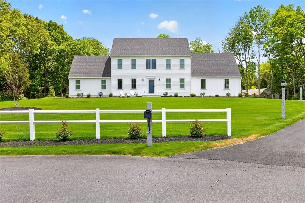 4 Gimme Circle, Sandwich, MA 02653