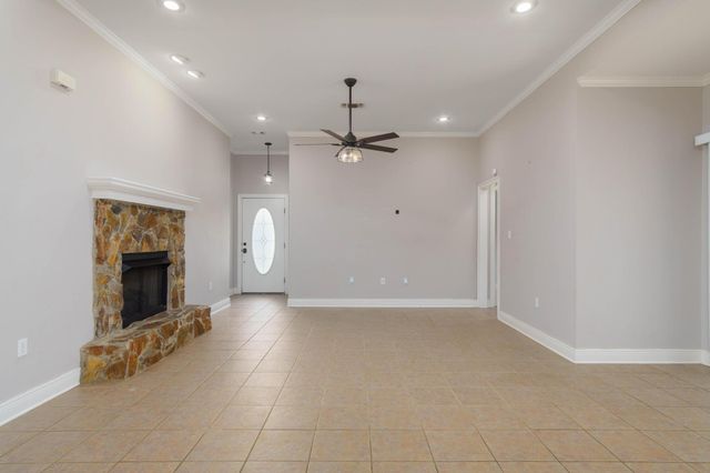 45 Robert E Lee, Hattiesburg, MS 39401