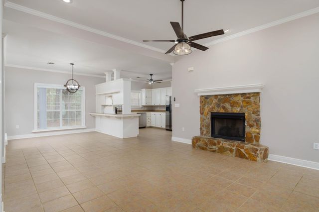 45 Robert E Lee, Hattiesburg, MS 39401