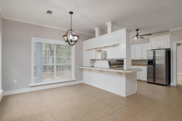 45 Robert E Lee, Hattiesburg, MS 39401