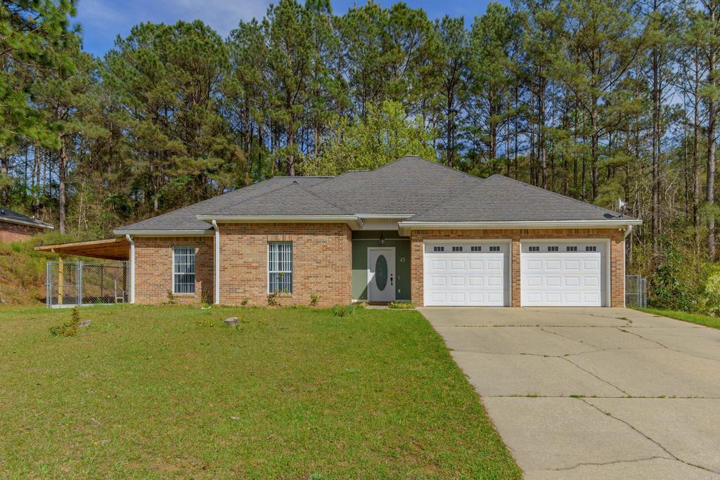 45 Robert E Lee, Hattiesburg, MS 39401