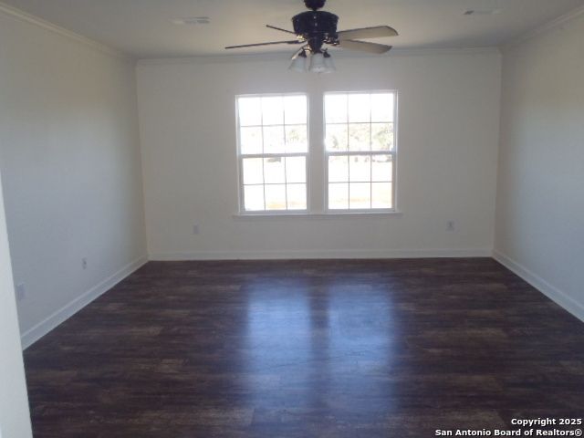 2189 Hickory Forrest Dr, Seguin, TX 78155