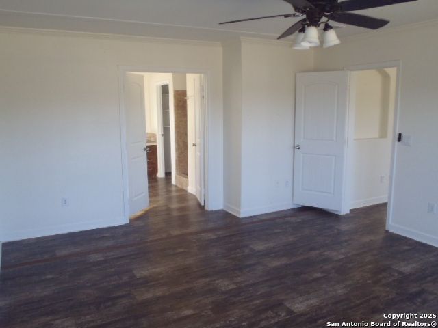 2189 Hickory Forrest Dr, Seguin, TX 78155